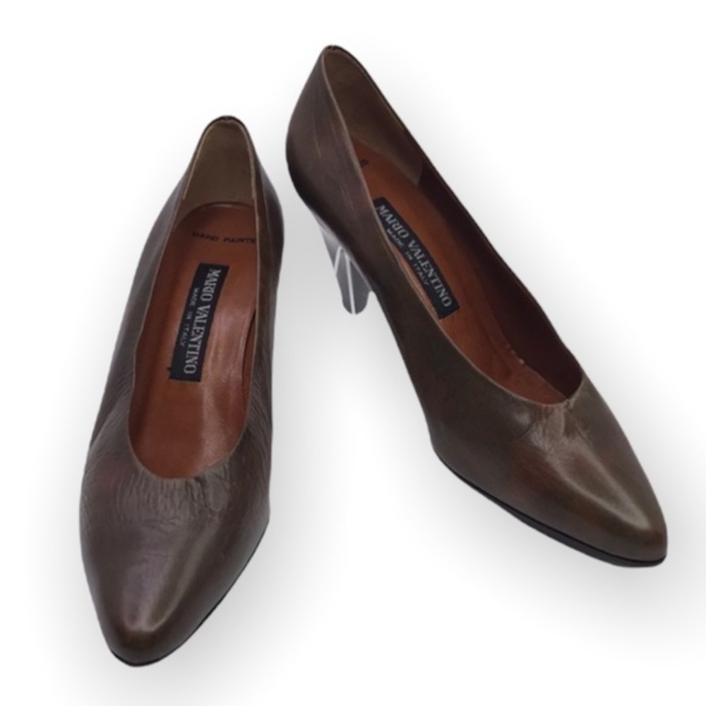 MARIO VALENTINO Vintage Hand Painted Leather Pump sz 7